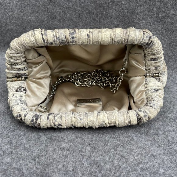 Rodo Roccia Clutch w/Chain in Grey Embossed Leather - Picture 5 of 8